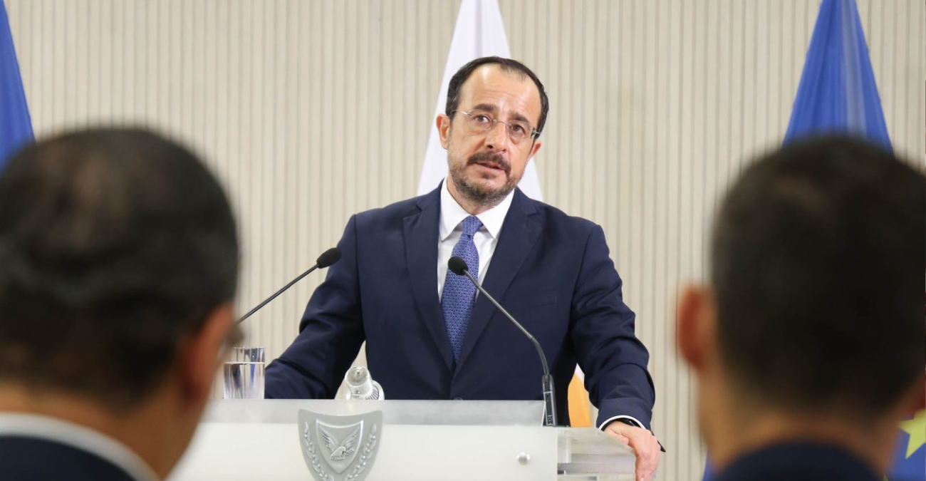 Ανασχηματισμός πριν τη Νέα Υόρκη; Ο Πρόεδρος κρατά κλειστά τα χαρτιά του - Το στοίχημα της επόμενης μέρας 