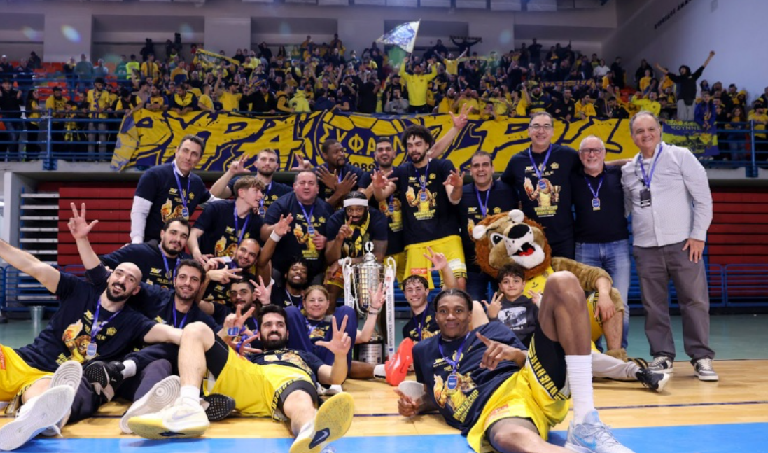 Έσπασε την «κατάρα» η ΑΕΛ: Κέρδισε τον Κεραυνό στον τελικό και κατέκτησε το κύπελλο μετά από 17 χρόνια!