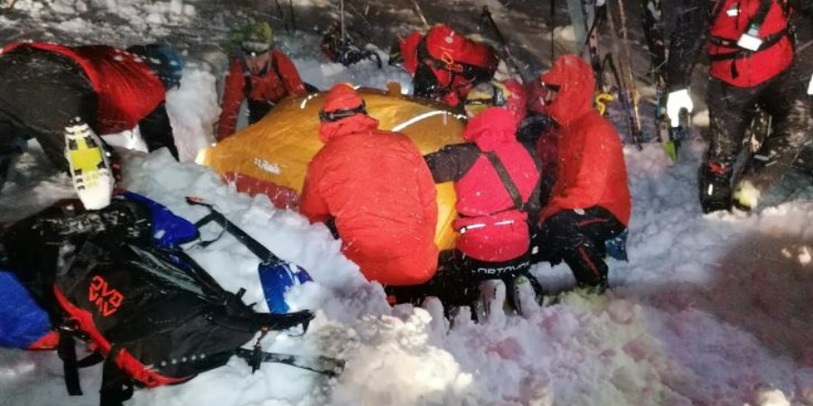 Χιονοστιβάδες έπληξαν χιονοδρομικά θέρετρα σε Αυστρία-Ελβετία -  Tουλάχιστον δύο τραυματίες