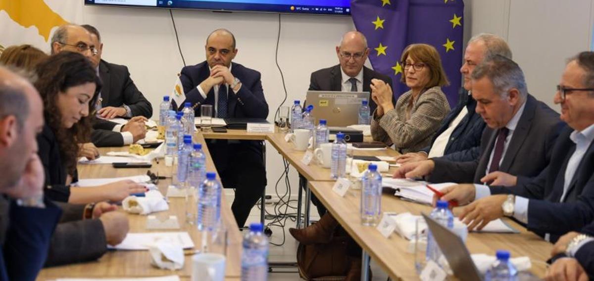 ΑΤΑ: Νέα συνάντηση ΟΕΒ και ΚΕΒΕ με υπουργό Εργασίας – Η «κόκκινη γραμμή» που θέτουν