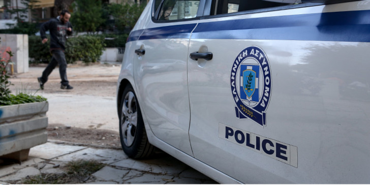 Απίστευτο περιστατικό στην Ελλάδα - Μητέρα κυνηγούσε με μαχαίρι του ανήλικο παιδί της 