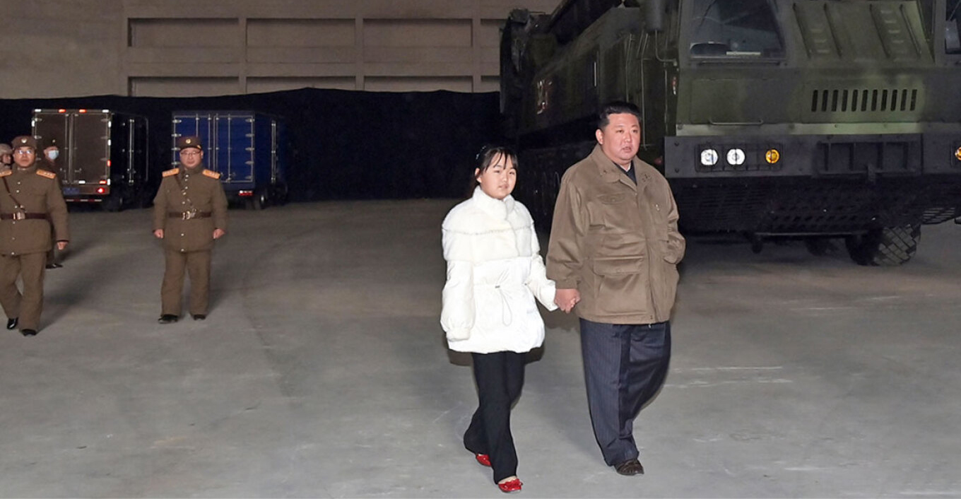 Κιμ Γιονγκ Ουν: Η πρώτη δημόσια εμφάνιση με την κόρη του - Δείτε φωτογραφίες 