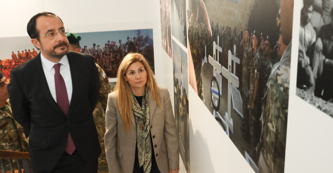 ΠτΔ: Εγκαινίασε την έκθεση για τις Δυνάμεις Καταδρομών - Δείτε φωτογραφίες