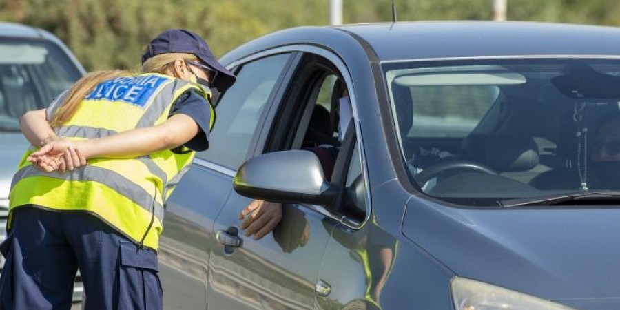 Eντοπίστηκε να οδηγεί με στερημένη άδεια οδηγού 36χρονος - Θετικός σε νάρκοτεστ 