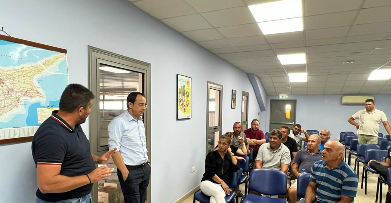 Νίκος Χριστοδουλίδης: Σειρά συναντήσεων στην Αμμόχωστο - Στοίχημα η επαφή με τους πολίτες για το αποτέλεσμα των εκλογών - Φωτογραφίες