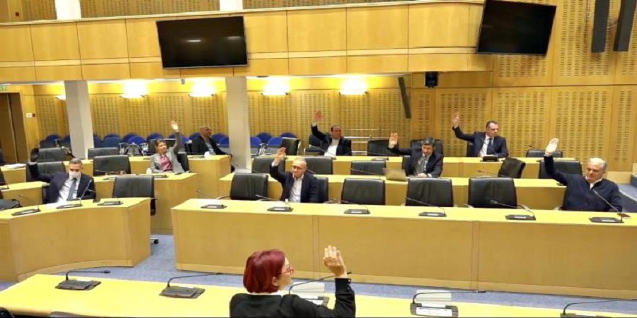 ΒΟΥΛΗ: Συνέρχεται στις 17.00 η Ολομέλεια για να ψηφίσει τις αποφυλακίσεις και την αύξηση των εξωδίκων