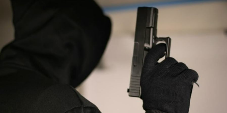 Κουκουλοφόρος μπούκαρε με πιστόλι σε πρακτορείο στη Λεμεσό - «Σήκωσε» ακόμη και το χρηματοκιβώτιο