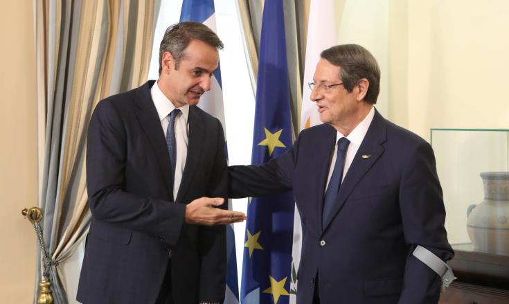 Ο Πρόεδρος Αναστασιάδης ενημέρωσε τηλεφωνικά τον Πρωθυπουργό Ελλάδας για συνάντηση στο Βερολίνο