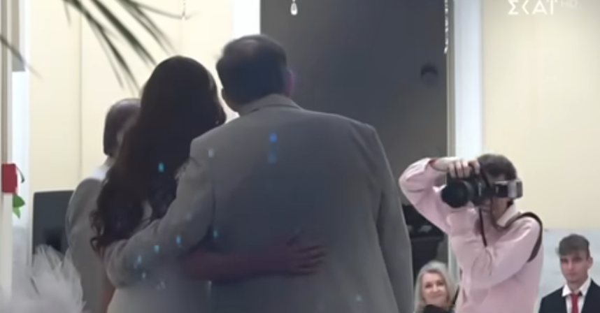 Με σχόλιο στο Fb πολυσυζητημένος Έλληνας αποκάλυψε πως χώρισε με τη σύζυγό του (φωτο)