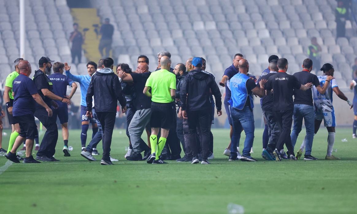 Τελικός Κυπέλλου: Χειροπέδες σε δύο νεαρούς - 31χρονος επιτέθηκε σε επιτηρητή, 19χρονος «πιάστηκε» με κροτίδες
