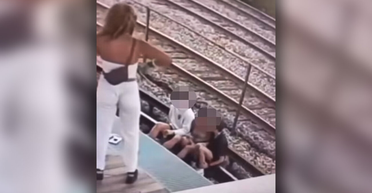 ΗΠΑ: Έκατσαν σε γραμμές τρένου για μια selfie και τους «χτύπησε» το ρεύμα - Δείτε τρομακτικό βίντεο