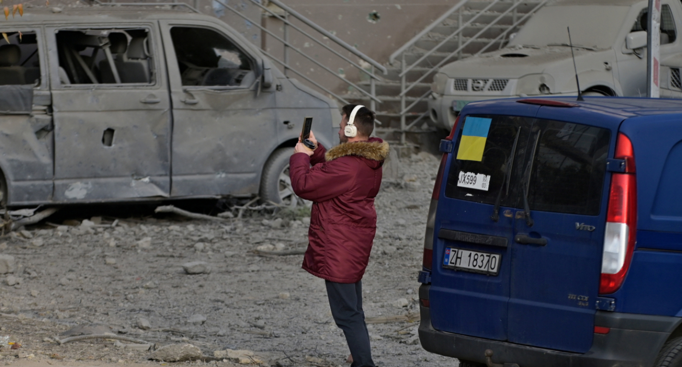 Politico: Πώς η Μόσχα στρατολογεί Ουκρανούς για κατασκοπεία, χιλιάδες οι υποθέσεις εσχάτης προδοσίας