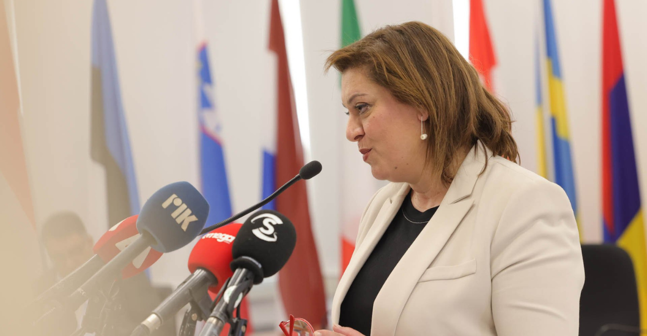 Απαντά στις αντιδράσεις η ΥΠΑΝ: «Δεν μπορεί να πάει άλλο αυτό, πρέπει να καταργηθεί ο κατάλογος των διοριστέων»
