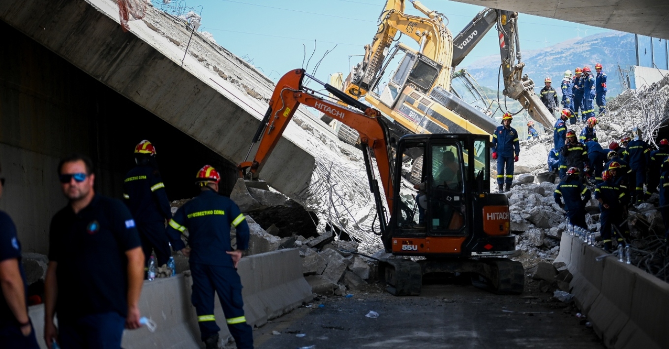 Κατάρρευση γέφυρας στην Πάτρα: Στους δύο οι νεκροί - Πέθανε 22χρονος που νοσηλευόταν