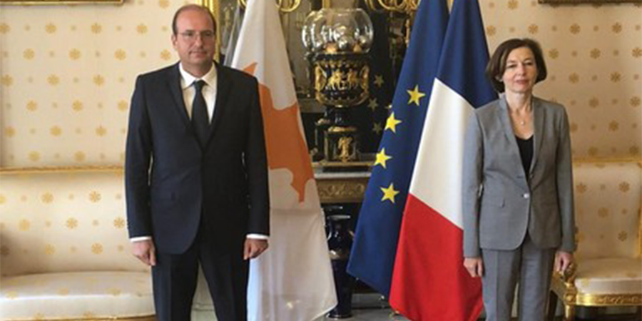Συνάντηση Πετρίδη  με Γαλλίδα ομόλογο του: Κοινή βούληση για αμυντική συνεργασία 
