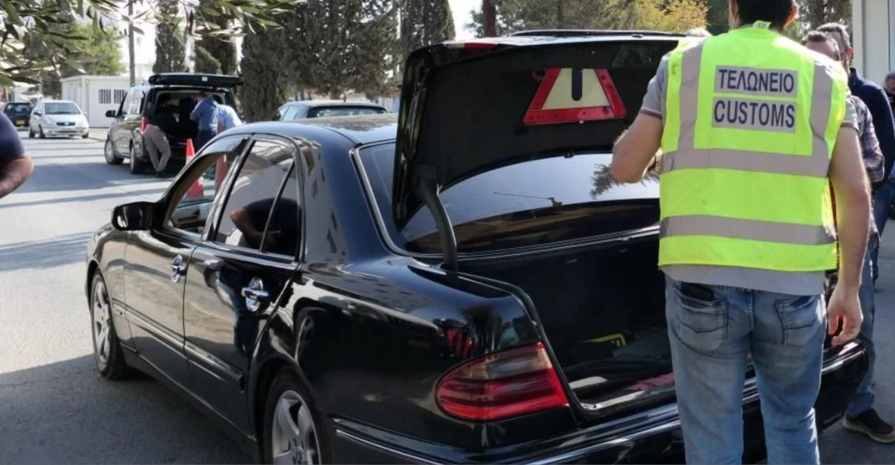 «Δεν μας πτοούν οι απειλές» - Η ΠΑΣΥΔΥ καταδικάζει αντιδράσεις κατά τελωνειακών