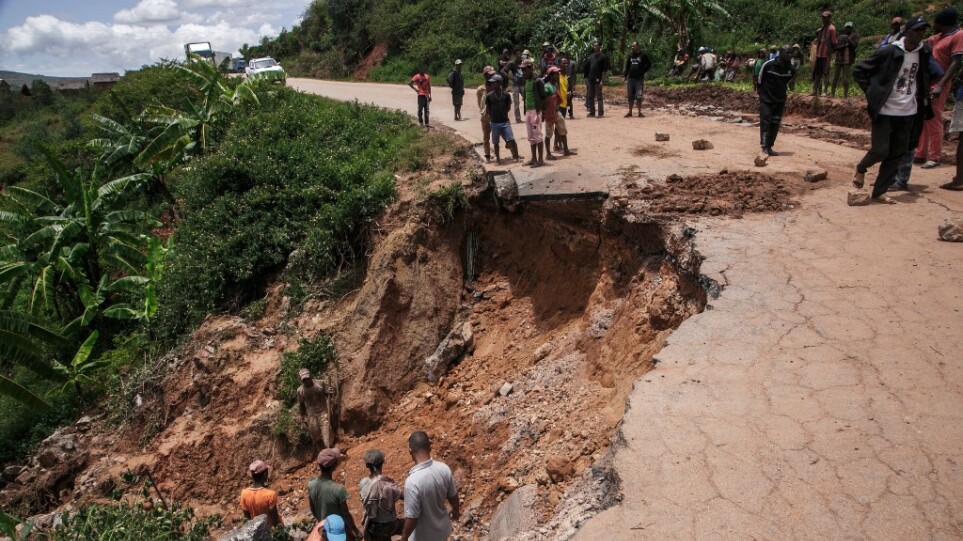 Στο έλεος του φονικού κυκλώνα η Μαδαγασκάφη, σχεδόν 100 νεκροί και ανυπολόγιστες καταστροφές