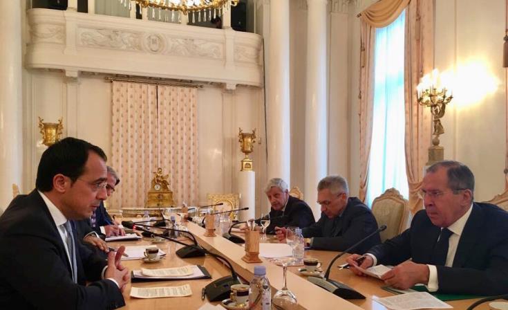 Διμερείς σχέσεις και συνεργασία στα ΗΕ συζήτησαν Χριστοδουλίδης-Λαβρόφ, σύμφωνα με ρωσικό ΥΠΕΞ