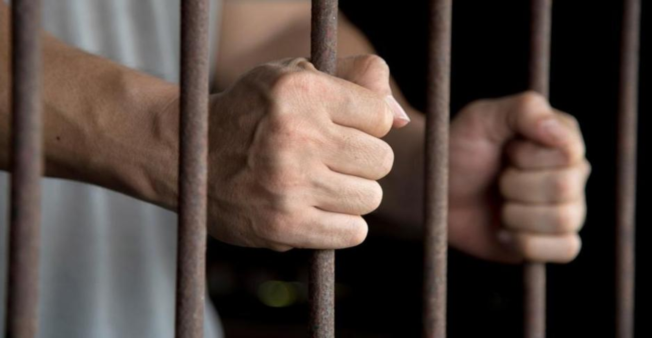 Άκουσε την ποινή του: Στο κελί 49χρονος για κλοπή και διάρρηξη κατοικίας
