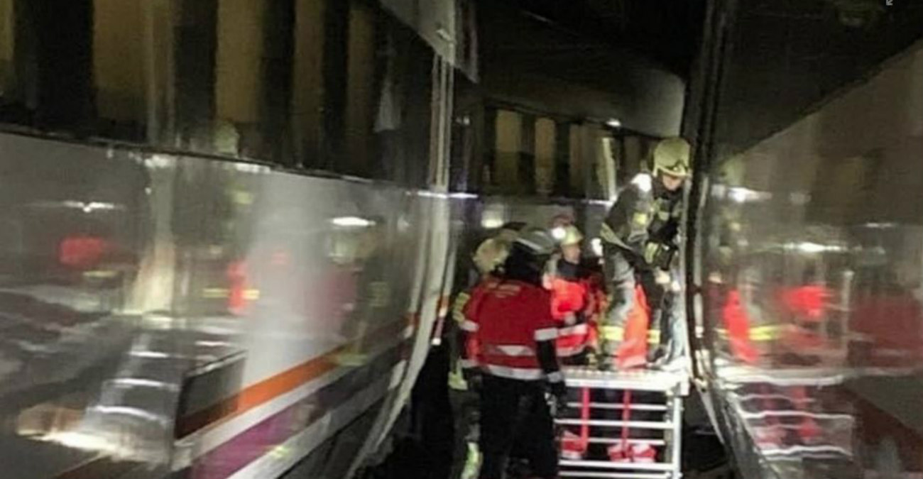 Ισπανία: Δύο τρένα συγκρούστηκαν πλαγιομετωπικά σε σταθμό στη Μάλαγα - 13 οι τραυματίες