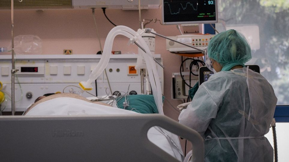 ΕΛΛΑΔΑ: Σε κατάσταση «πολέμου» τα νοσοκομεία - 1.004 ασθενείς έχουν καταλήξει τον Νοέμβριο