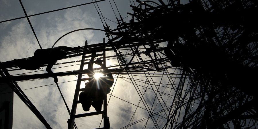 ΛΕΥΚΩΣΙΑ: Χωρίς ηλεκτρισμό το καταμεσήμερο δεκάδες σπίτια - ΦΩΤΟΓΡΑΦΙΑ