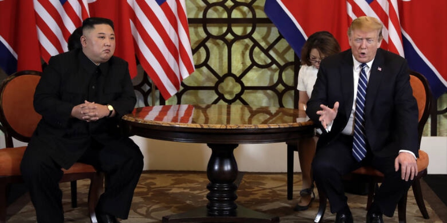Χωρίς συμφωνία ολοκληρώθηκαν οι συνομιλίες Τραμπ-Κιμ Γιονγκ Ουν στο Βιετνάμ