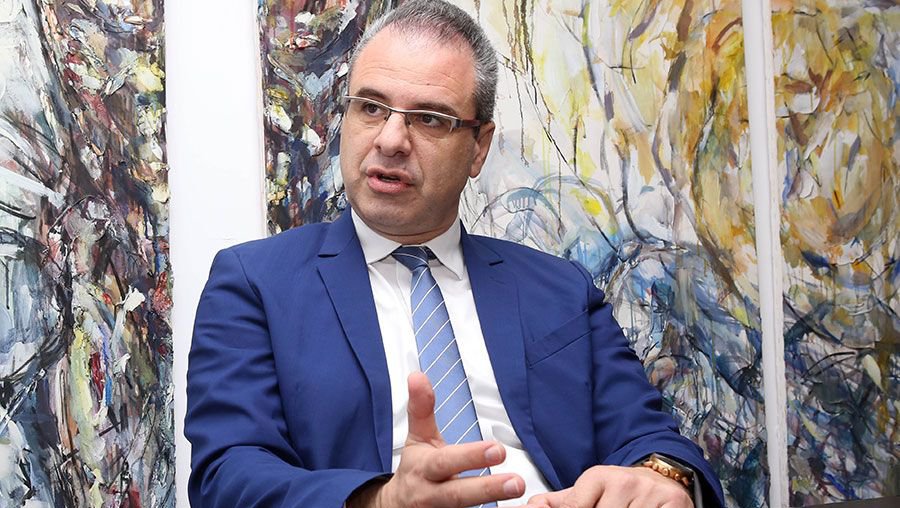 Μενελάου: Επιμονή Έρχιουρμαν σε θέσεις που υιοθετούσε και ο Τατάρ - Το άνοιγμα οδοφραγμάτων και ο λόγος που δεν προχωρούν τα πράγματα