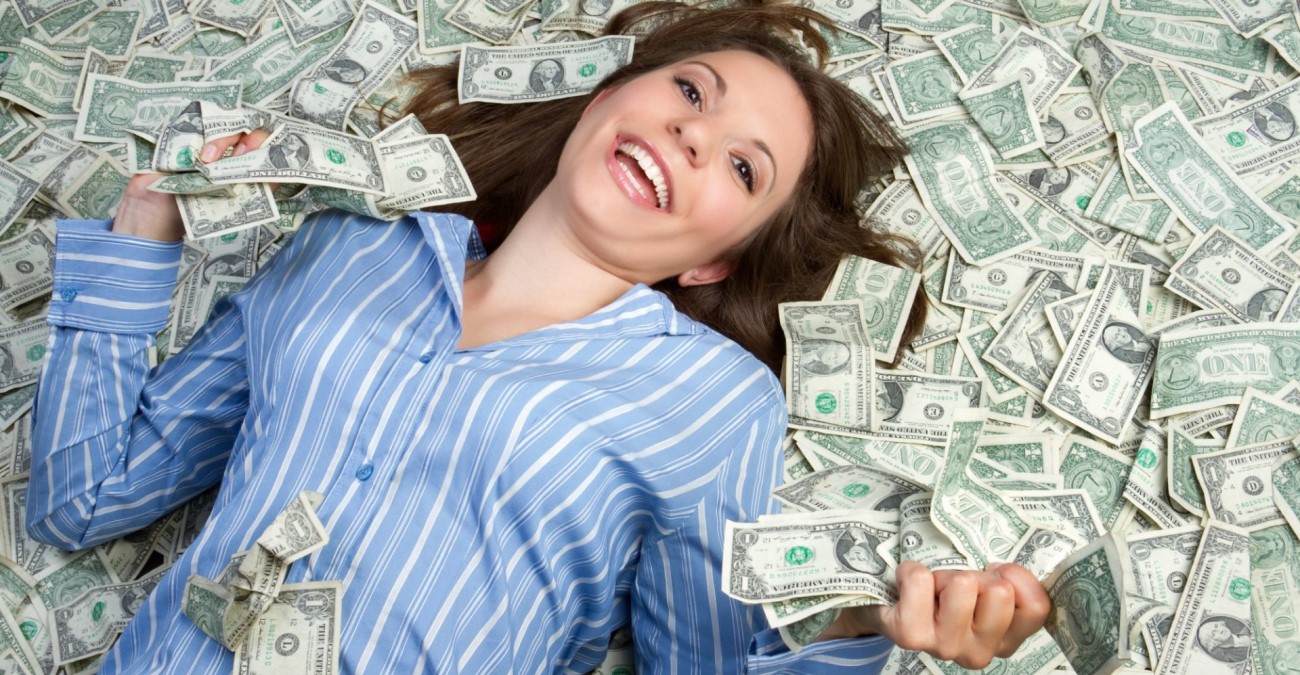 Τελικά τα χρήματα αγοράζουν την ευτυχία; Τι λένε ερευνητές - 4+1 συμβουλές