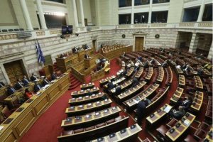 Πέρασε από τη Βουλή η τροπολογία της Κυβέρνησης – Ο υποβιβασμός μετατρέπεται σε αφαίρεση βαθμών (ΦΩΤΟΓΡΑΦΙΑ)