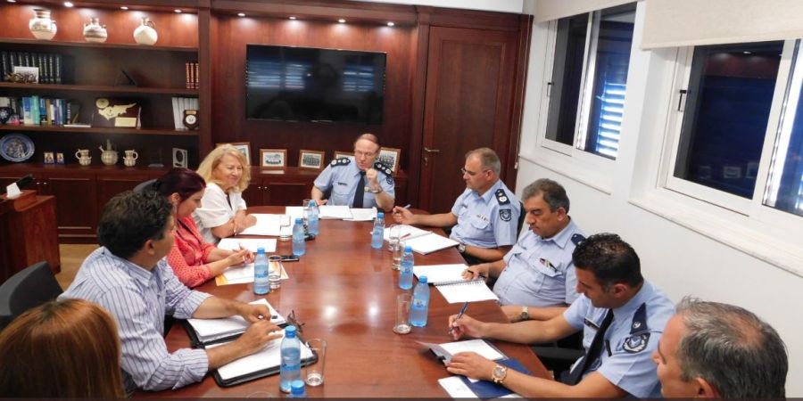 Επίτροπος Ισότητας Φύλων και Αρχηγός της Αστυνομίας συζήτησαν το θέμα βίας κατά των γυναικών