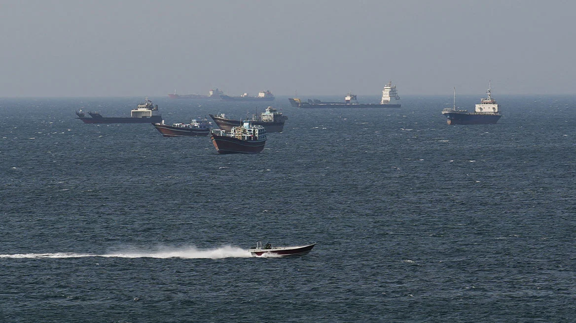 Φρουροί της Επανάστασης: Κατασχέσαμε δύο πλοία στα Στενά του Ορμούζ, ανάμεσά τους και το ελληνόκτητο «Epaminondas»