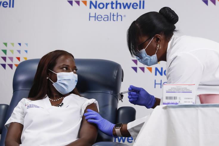 Η Νέα Υόρκη θα επιβάλει πρόστιμα σε νοσοκομεία που δεν χορηγούν εμβόλια εντός μιας εβδομάδας από την παραλαβή τους