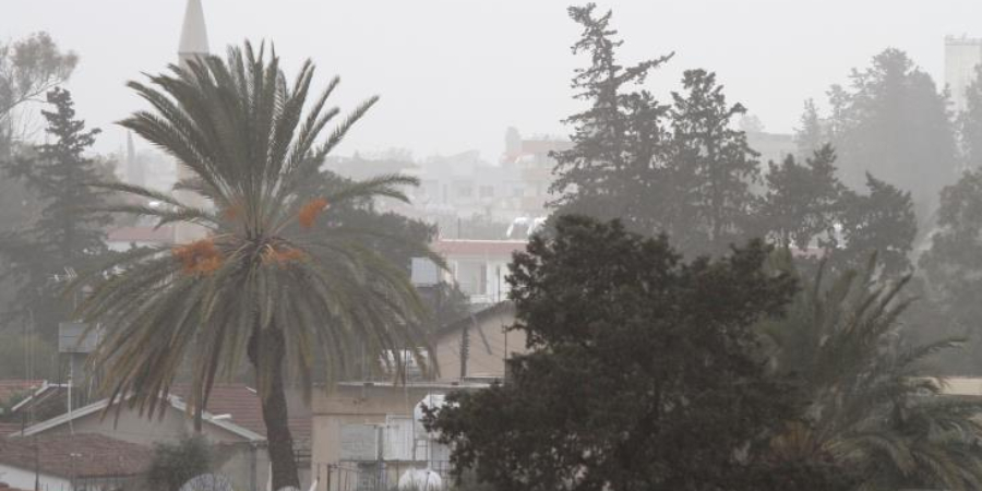  Με έντονη βροχόπτωση Λάρνακα και Αμμόχωστος αποχαιρετούν το 2021