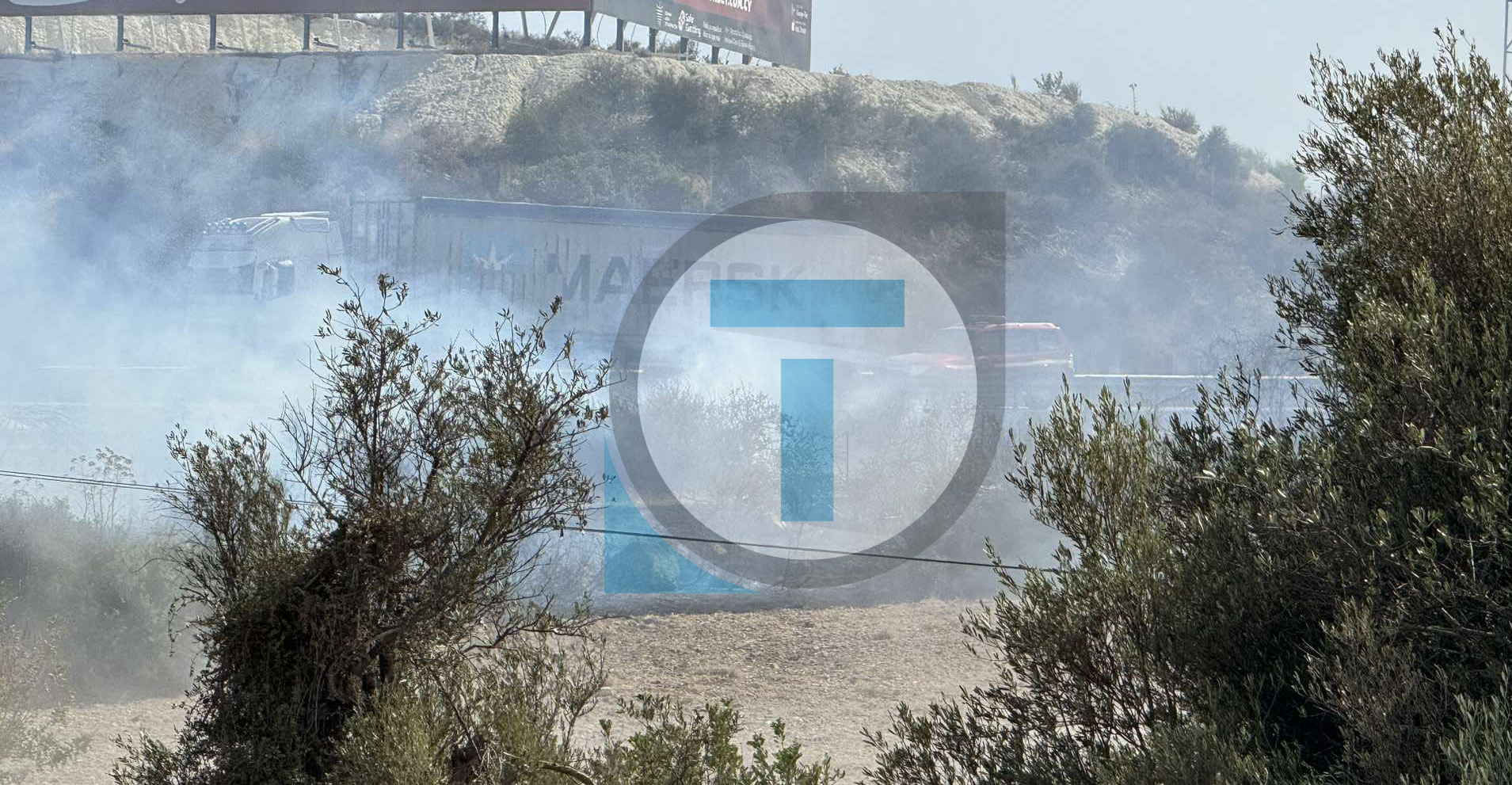 Ξέσπασε φωτιά στη Σκαρίνου - Επηρεάστηκε η ορατότητα στον αυτοκινητόδρομο - Δείτε φωτογραφίες