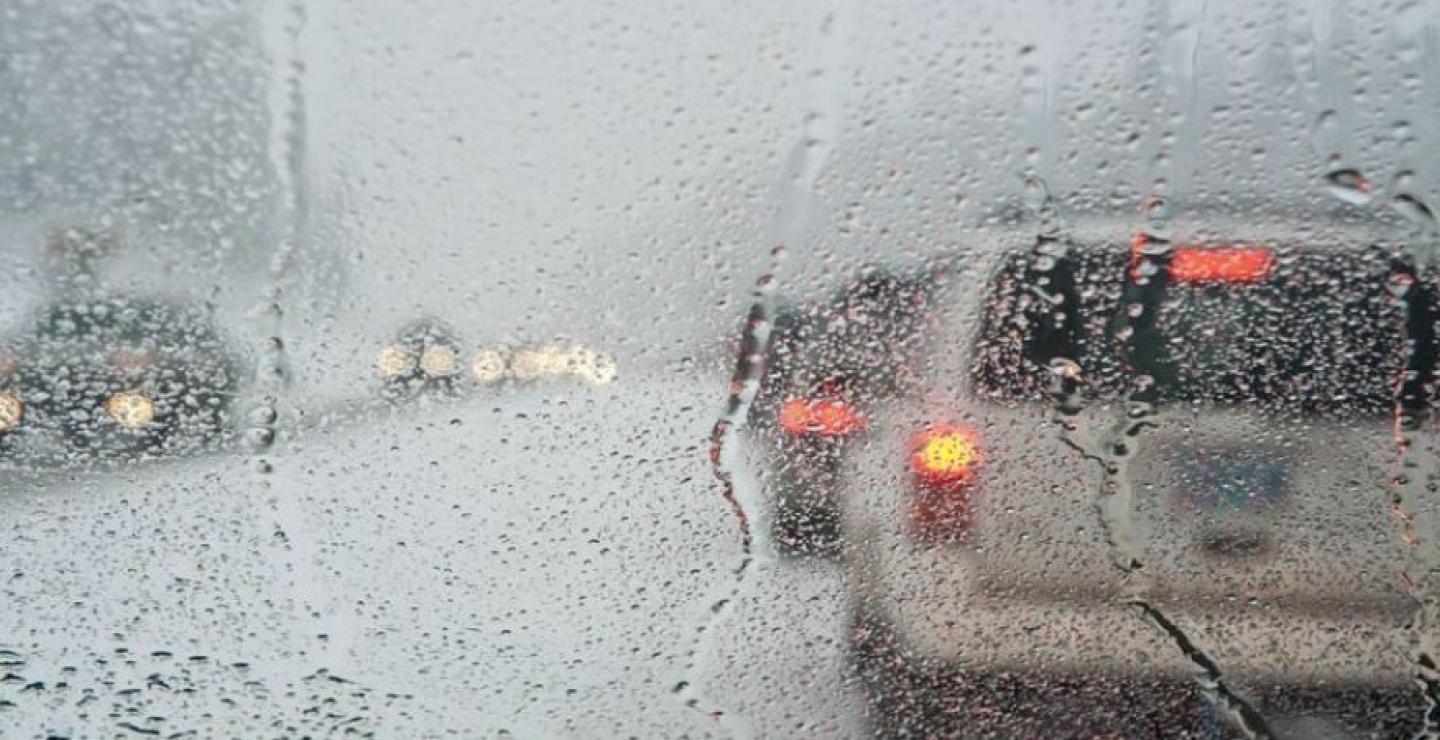 ΟΔΗΓΟΙ ΠΡΟΣΟΧΗ: 'Έβρεξε προβλήματα' στο οδικό δίκτυο- Οι επικίνδυνοι δρόμοι
