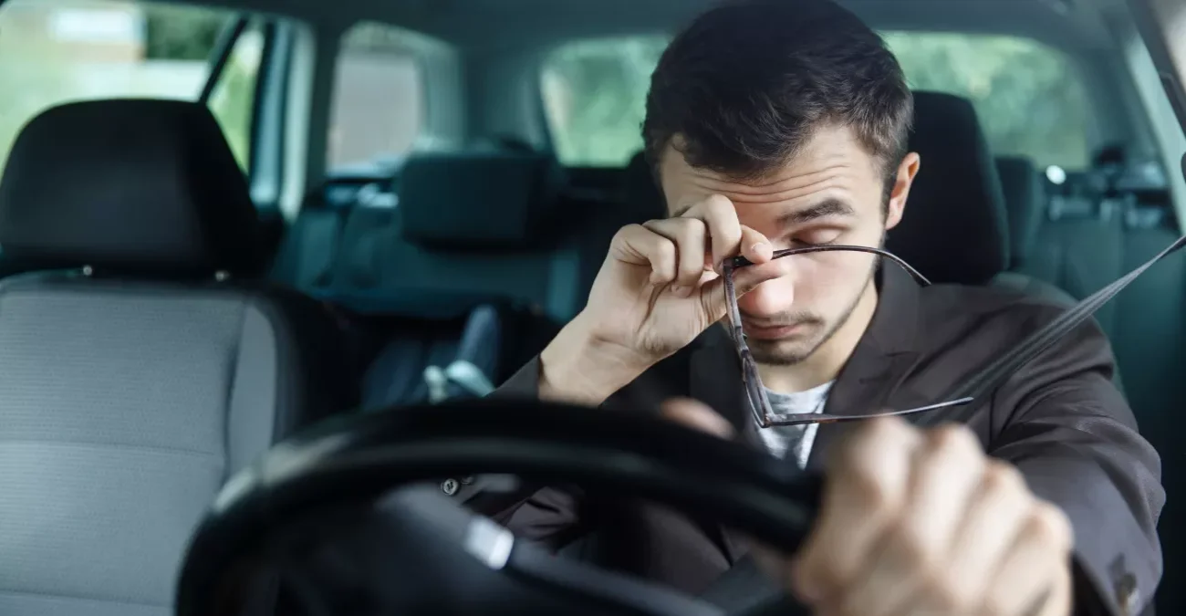 Απλό τεστ αίματος αποκαλύπτει τους οδηγούς που κινδυνεύουν να αποκοιμηθούν στο τιμόνι