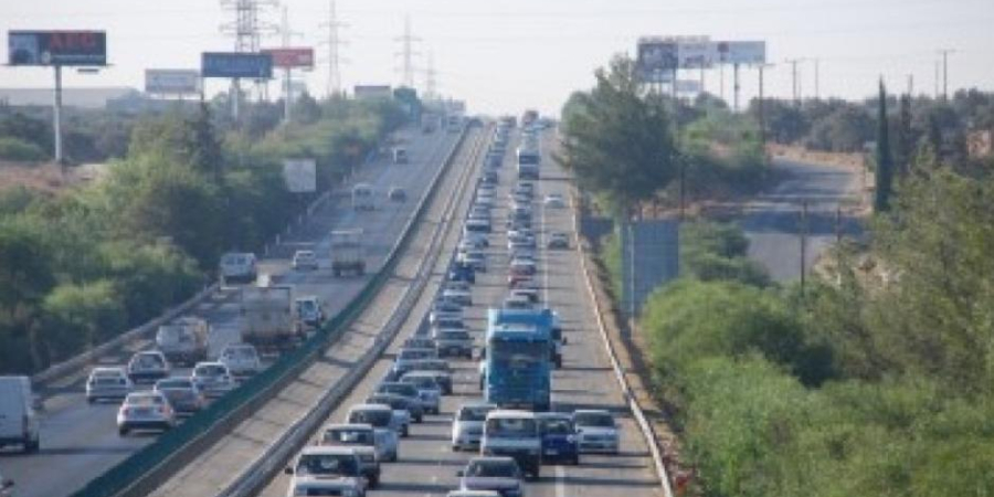 ΠΡΟΣΟΧΗ: Πυκνή τροχαία κίνηση στον αυτοκινητόδρομο στη Λεμεσό -  Κλειστή η μία λωρίδα