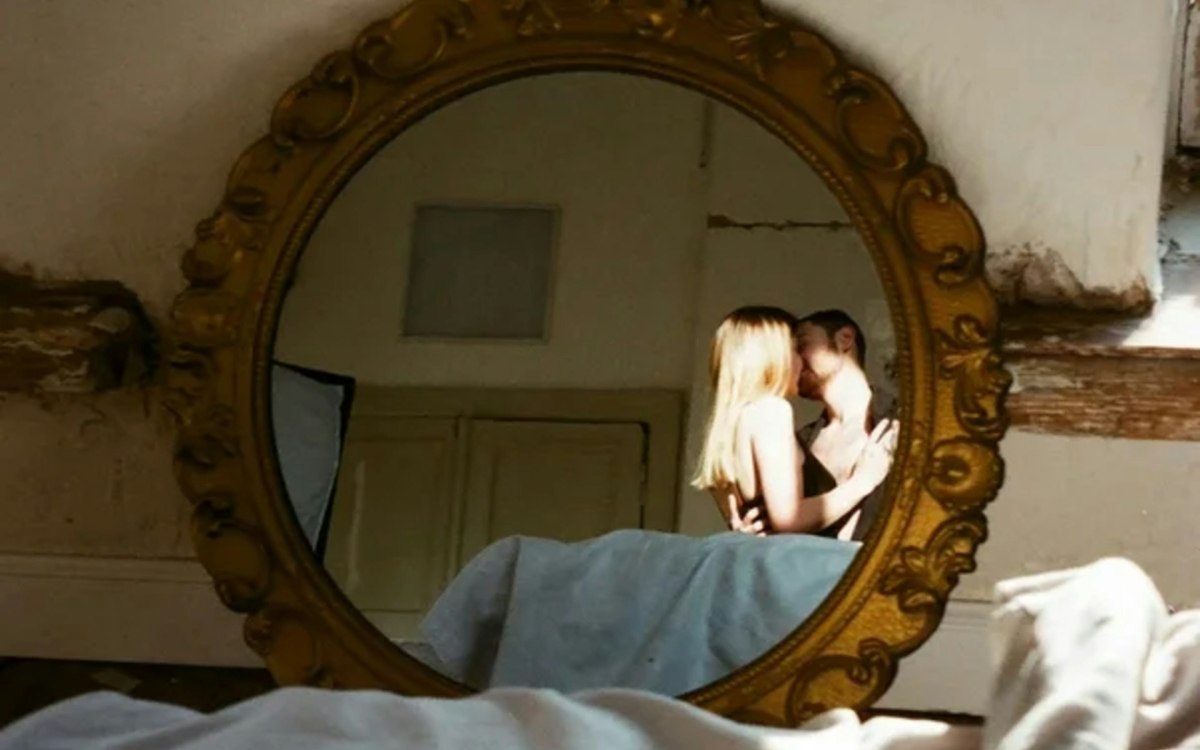 Μύθος ή αλήθεια: Υπάρχει μοναδική χημεία στον έρωτα; Τι λέει η επιστήμη