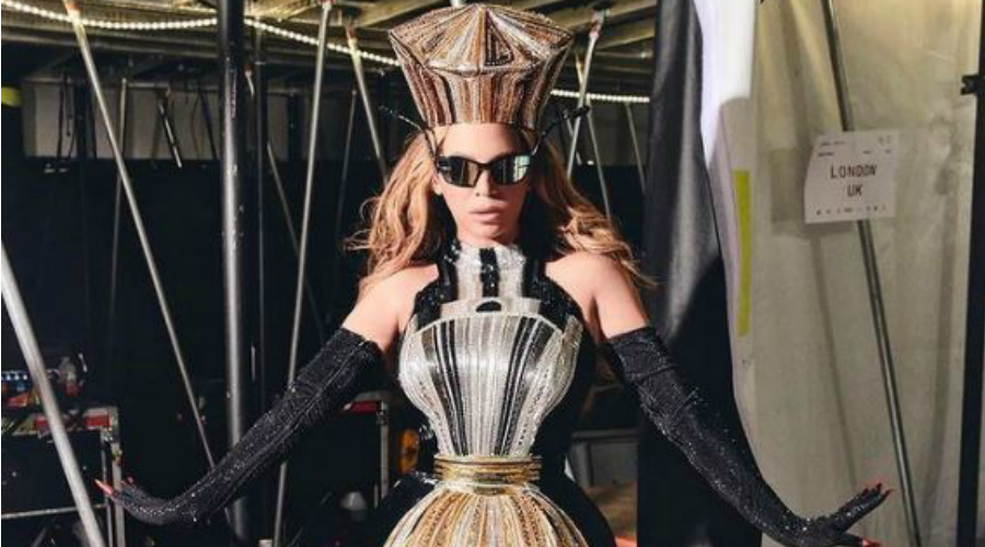 Beyonce: Επέλεξε εντυπωσιακή δημιουργία Ελληνίδας σχεδιάστριας για τις συναυλίες της (Φώτος)