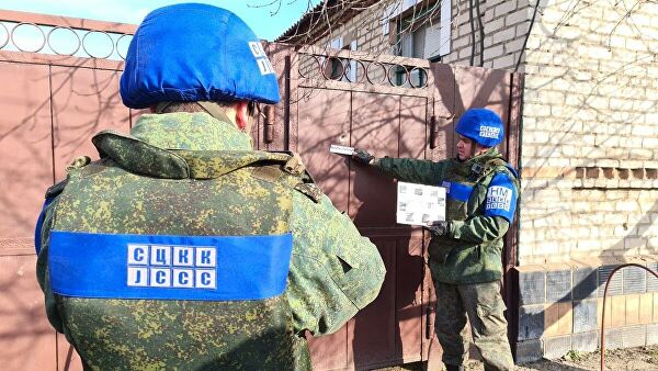 Ένταση στο Ντονμπάς με εκρήξεις στο Ντονέτσκ: Νεκρός στρατιώτης στο Λουγάνσκ