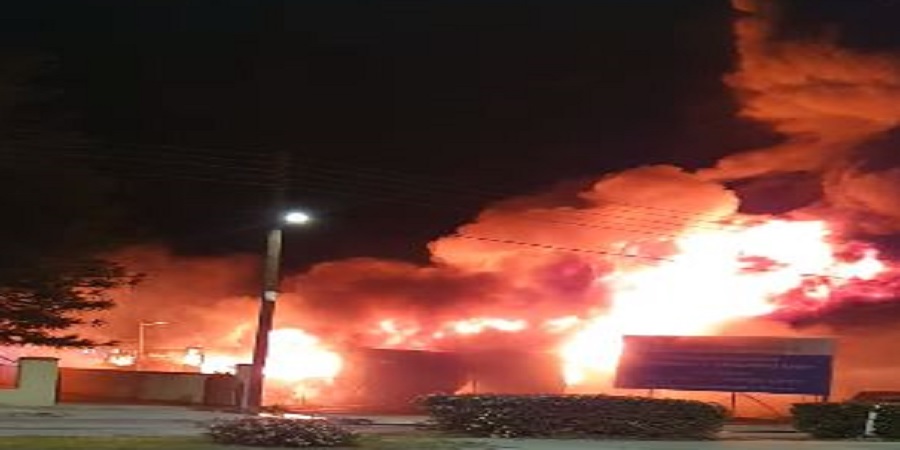 ΛΑΡΝΑΚΑ: Μεγάλη πυρκαγιά και εκρήξεις αναστάστωσαν τους κατοίκους -Έκαψαν λεωφορεία γνωστής εταιρείας -ΦΩΤΟΓΡΑΦΙΕΣ 