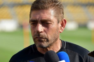 Δεν… κρύφτηκε ο προπονητής του Άρη Θεσσαλονίκης – «Φαίνεται ότι κάποιοι…»