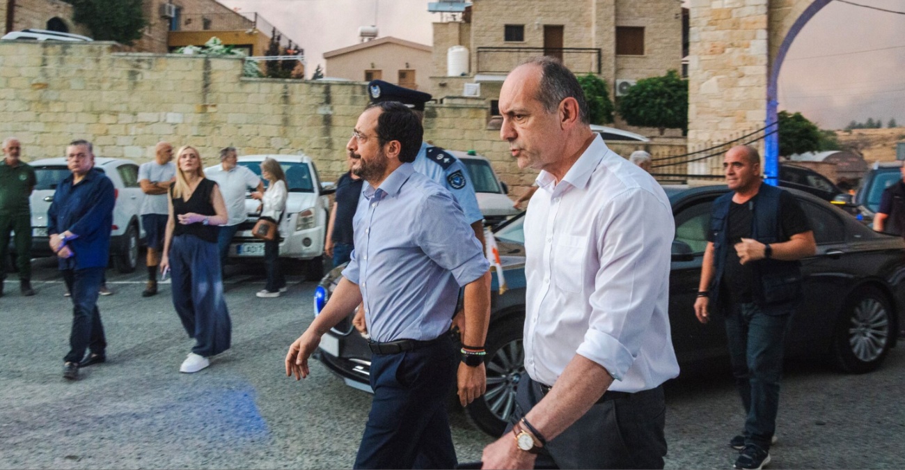 Χαρτσιώτης στη Βουλή: «Mέχρι στιγμής δεν έχει προκύψει ικανοποιητική μαρτυρία για εμπρησμό»
