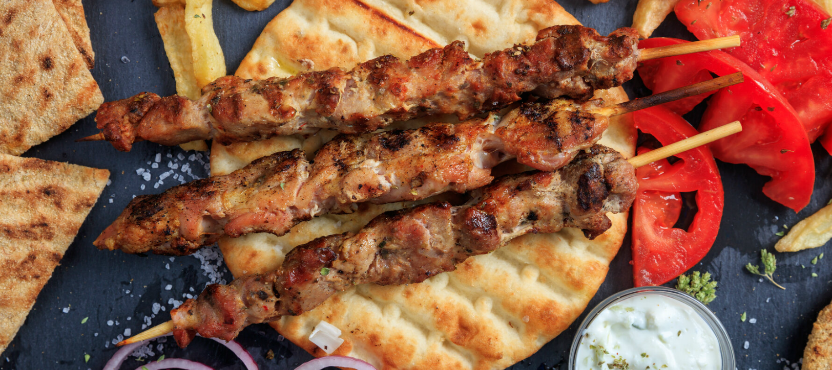 Αυτό είναι το νέο σουβλατζίδικο που θα κάνει θραύση με το αυθεντικό του σουβλάκι - Δείτε που βρίσκεται και πότε θα ανοίξει