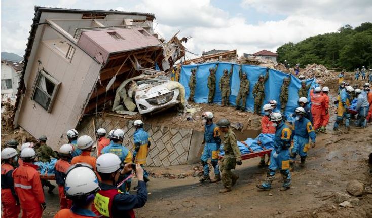 Στους 179 οι νεκροί εξαιτίας των πλημμυρών και των κατολισθήσεων στην Ιαπωνία 