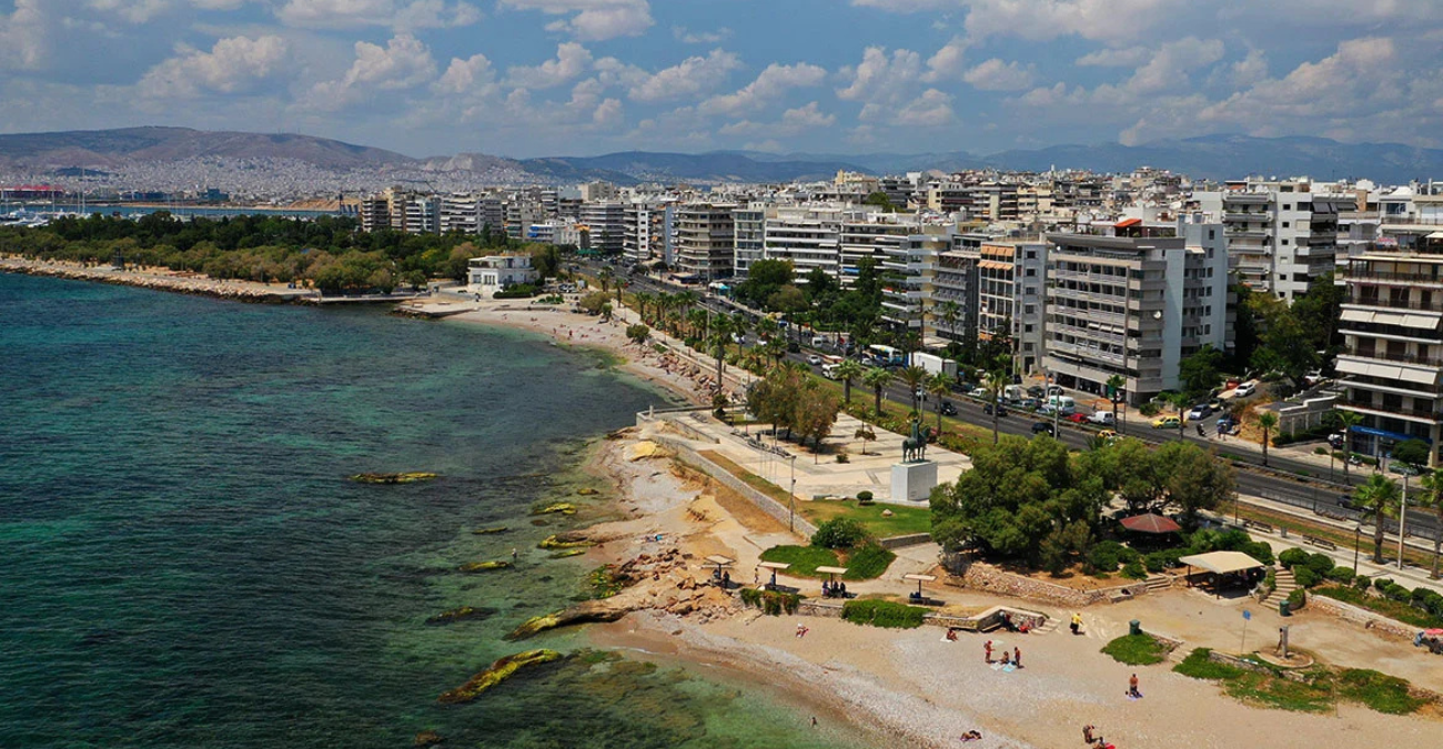 Θρίλερ με το παιδί που βρέθηκε νεκρό στο Παλαιό Φάληρο: Με επείγουσα ανακοίνωση το Λιμενικό ζητά πληροφορίες