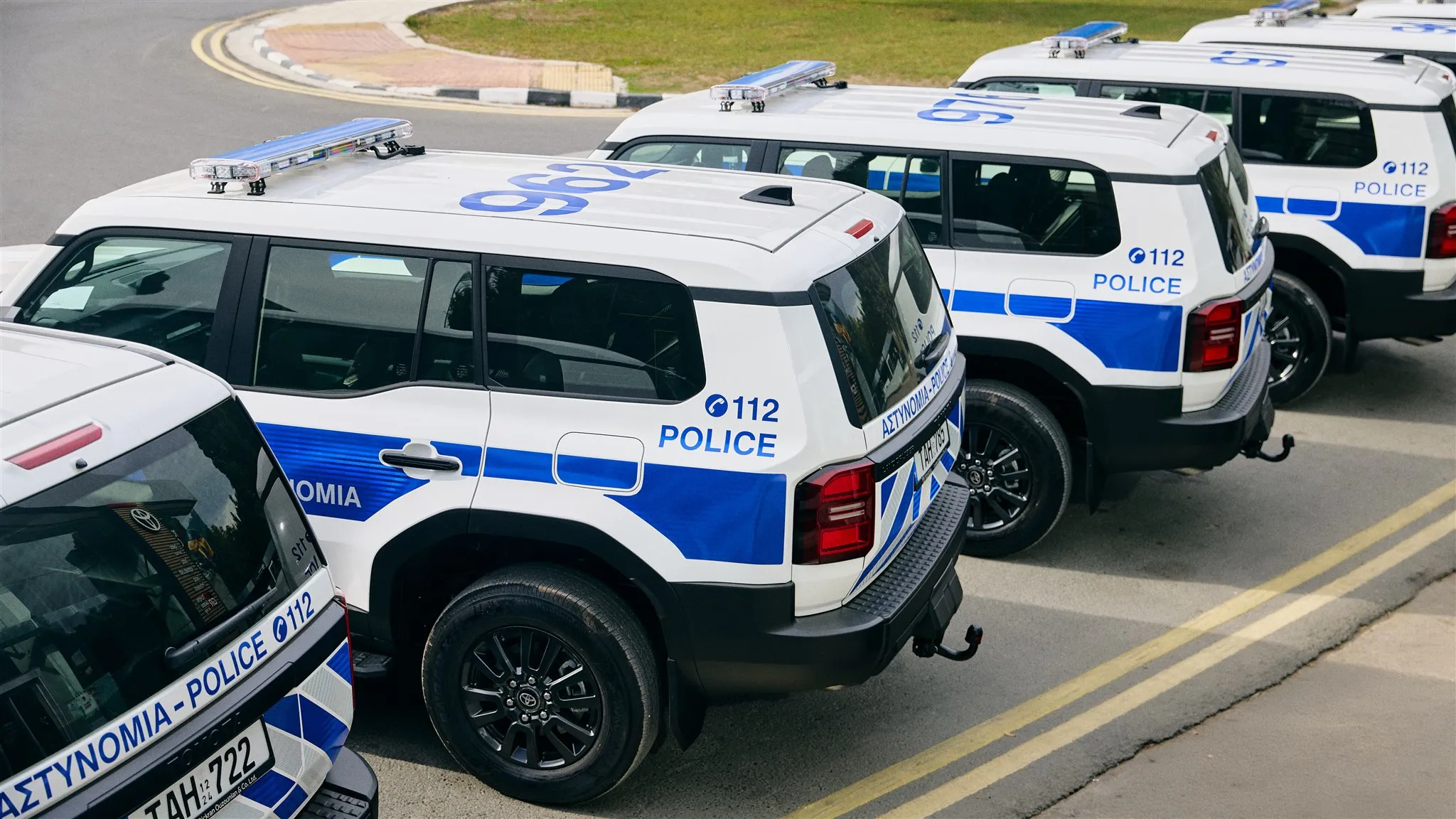 Εντόπισαν 35χρονη καταζητούμενη σε διαμέρισμα στη Λευκωσία - Βρήκαν πυροβόλο όπλο και ναρκωτικά 