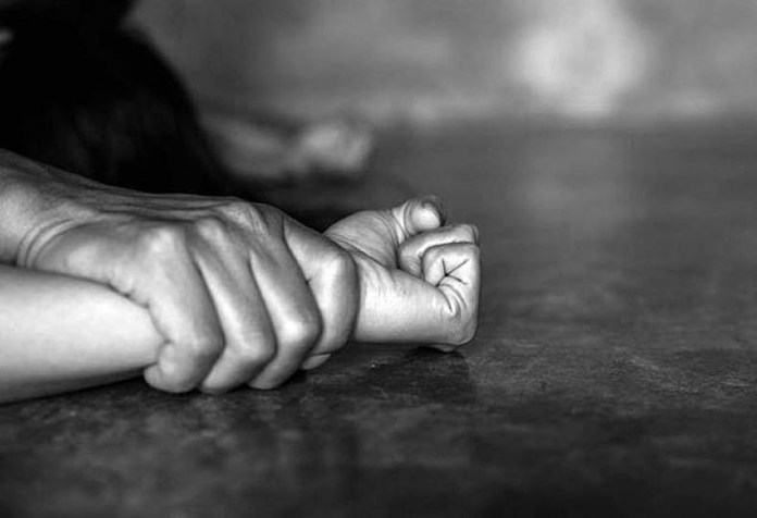 Σοκ: Καταγγελία βιασμού σε Έλληνα σταρ από δύο αδερφές! Η νεαρή έκανε απόπειρα αυτοκτονίας