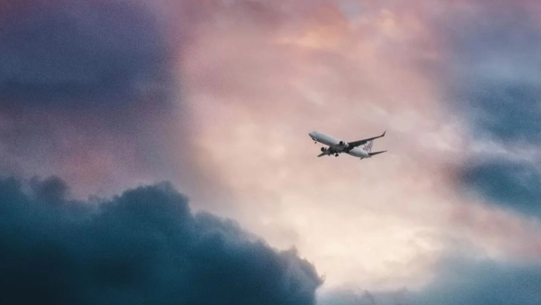 Ταξίδι με αεροπλάνο: Το πιο ενοχλητικό πράγμα που μπορείς να κάνεις, σύμφωνα με αεροσυνοδό